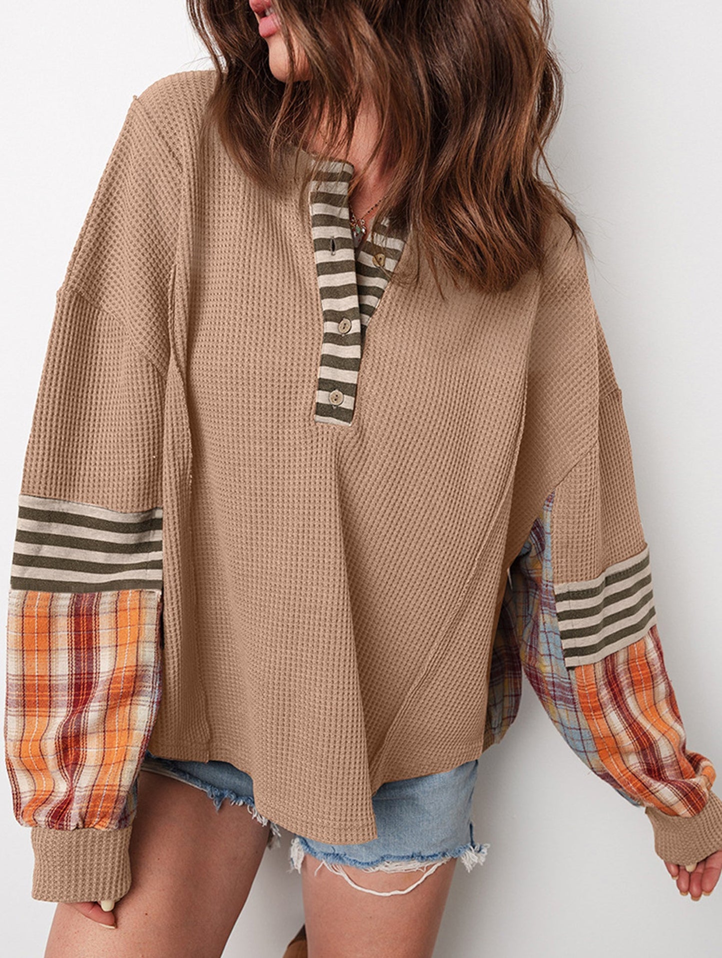 Loose plaid long-sleeved top