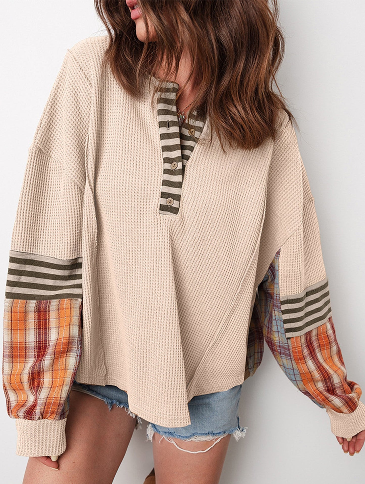 Loose plaid long-sleeved top