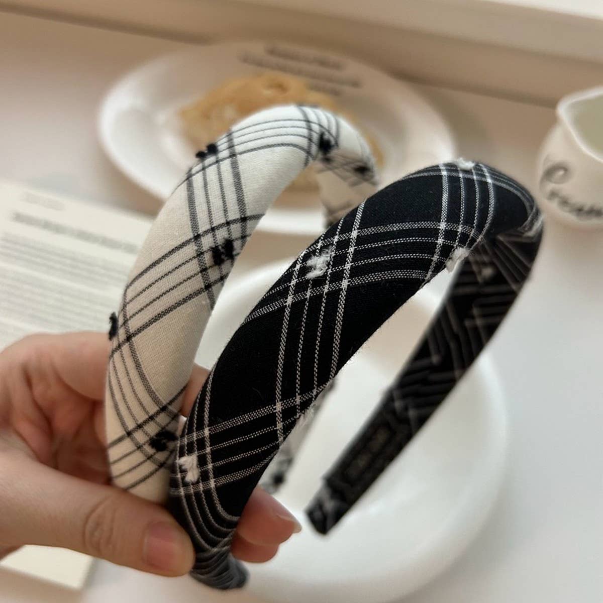 NEW RETRO BLACK AND WHITE PLAID HEADBAND