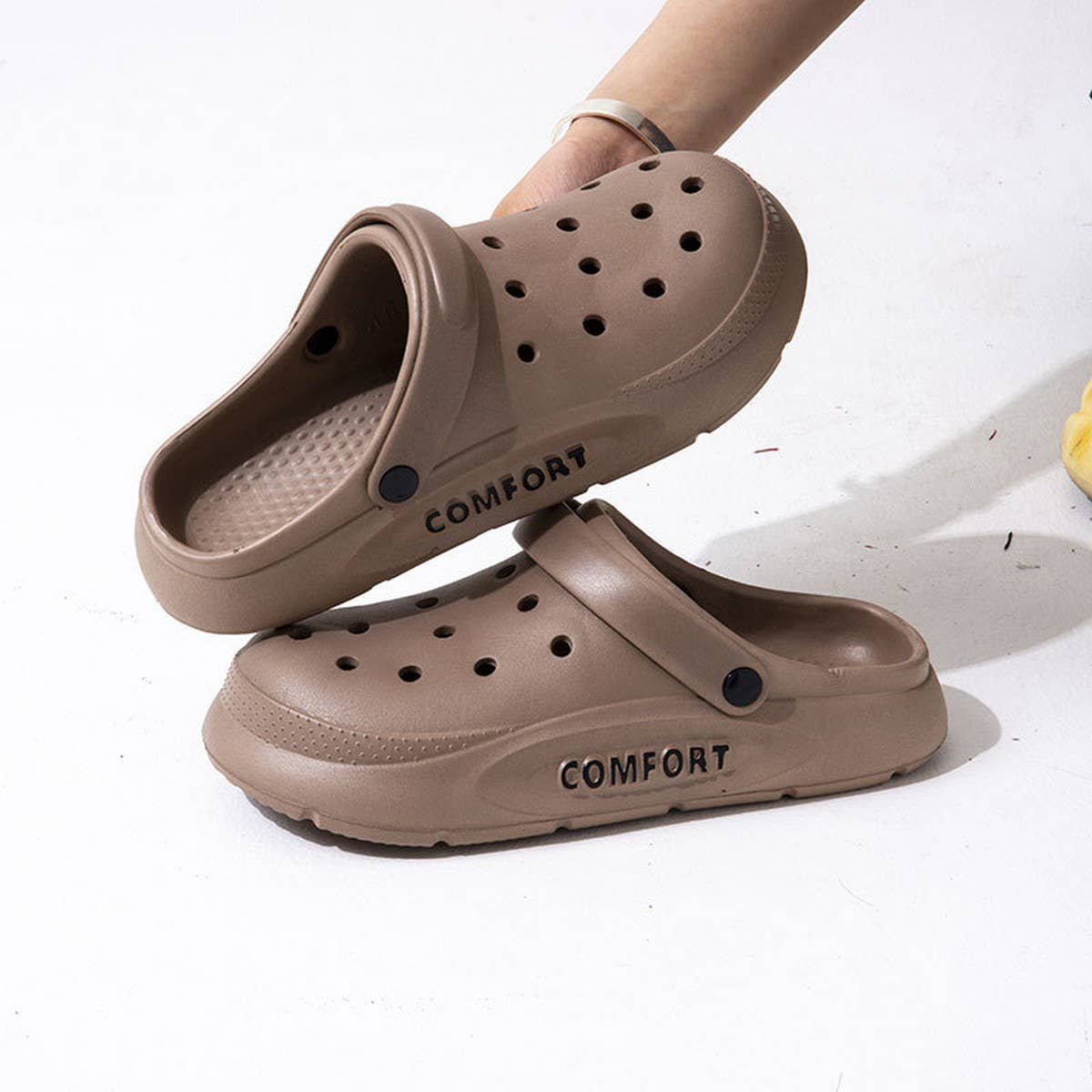 2024 NEW ANTI-SLIP TWO-WAY HOLE SANDALS_CWSHS0813