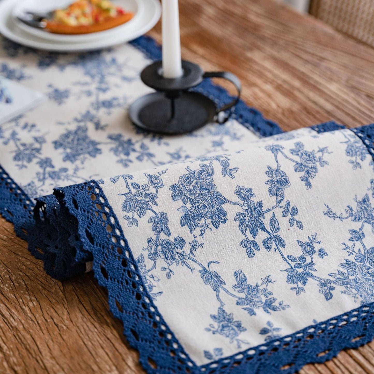 MULTI PATTERNED LACED DETAIL TABLE RUNNER