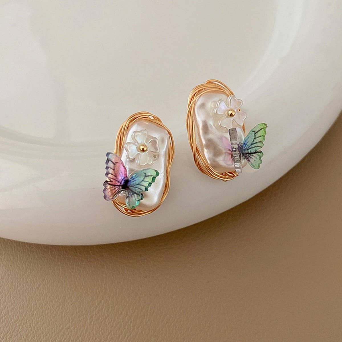 IRREGULAR PEARL FLOWER BUTTERFLY EARRINGS