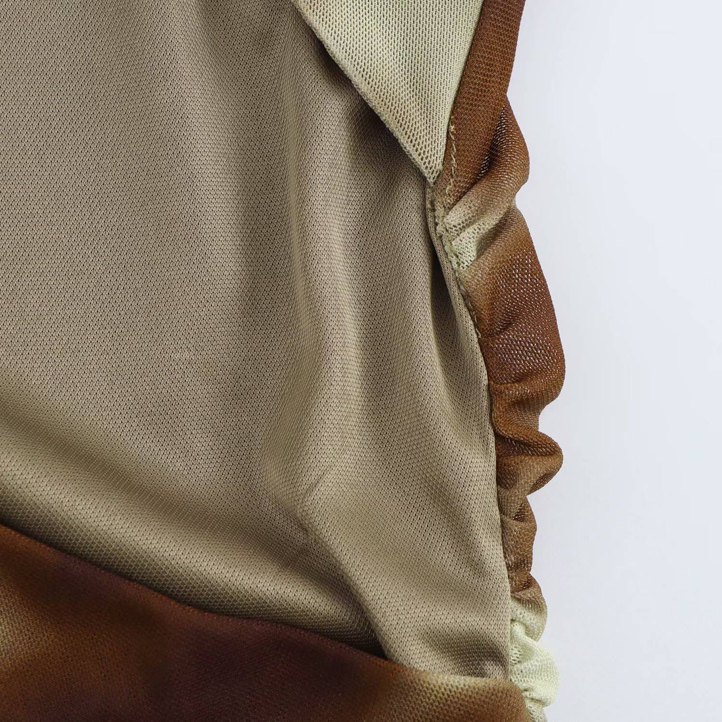 Fitted, irregular backless pleated printed dress