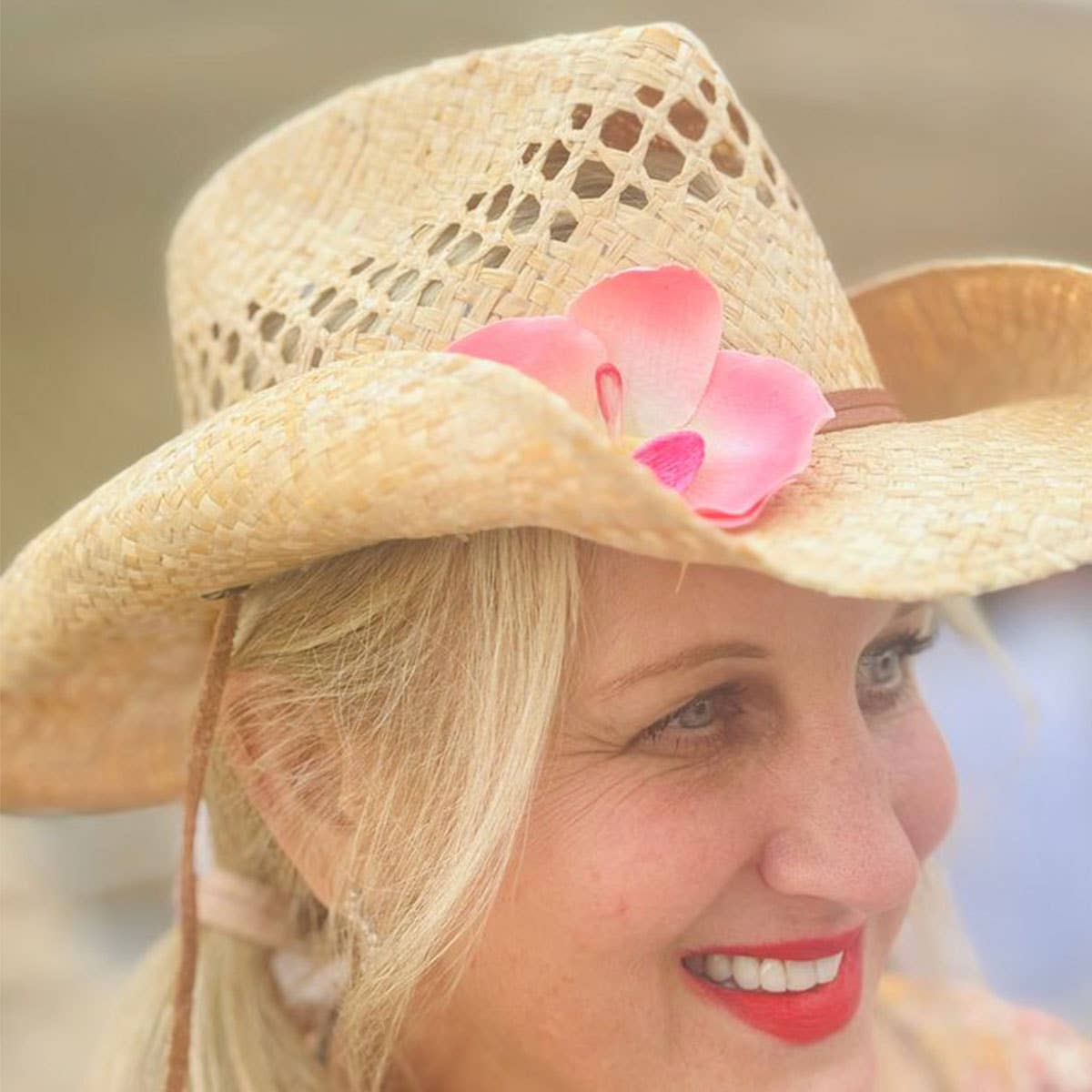 Phalaenopsis Hair Clip, Beachy Floral Accessory_CWAHA4680