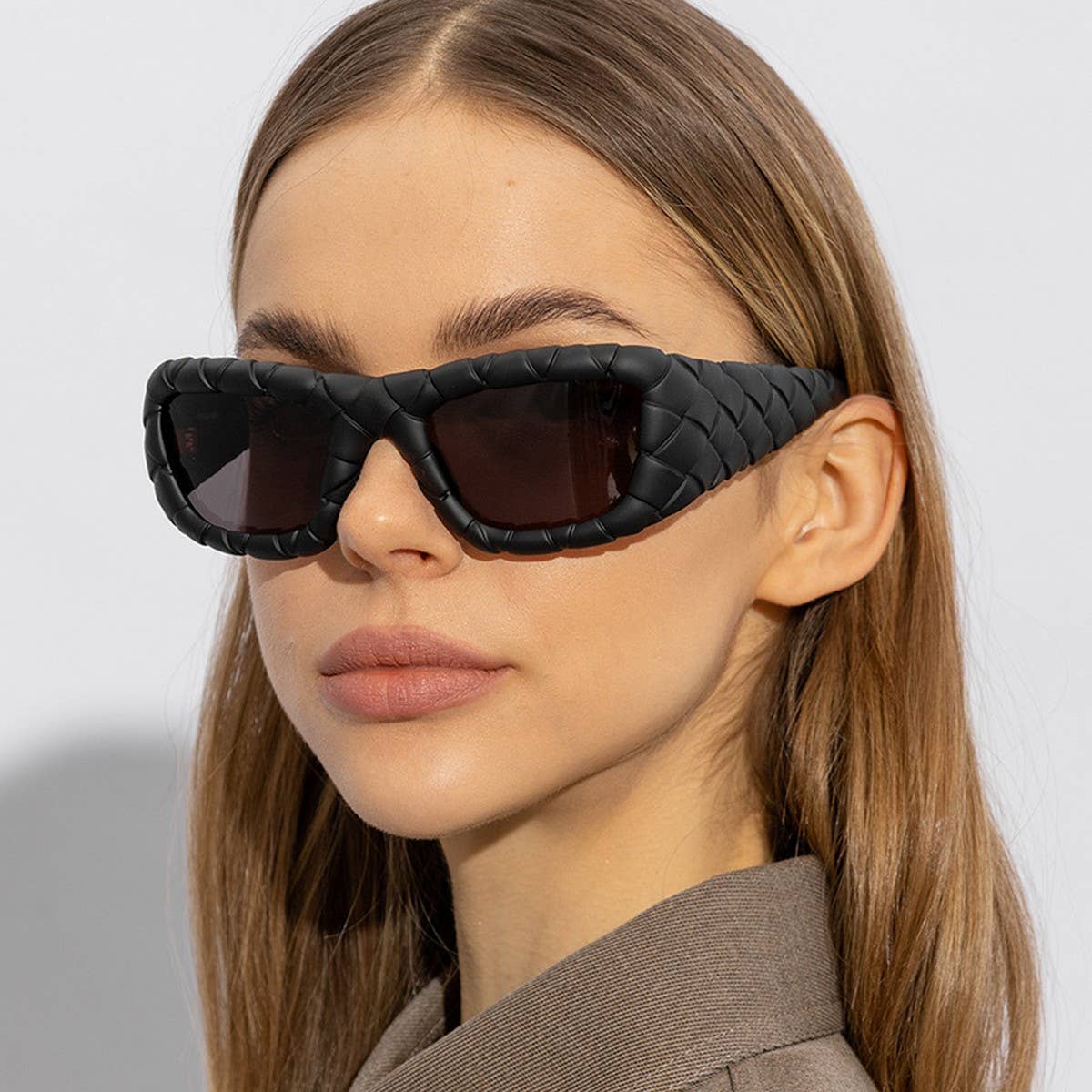 FASHIONABLE FAUX LEATHER LARGE FRAME SUNGLASSES