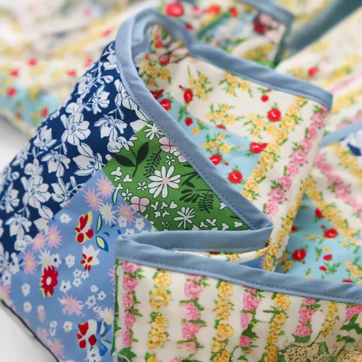 COLORBLOCK PRINT LAPEL QUILTED JACKET