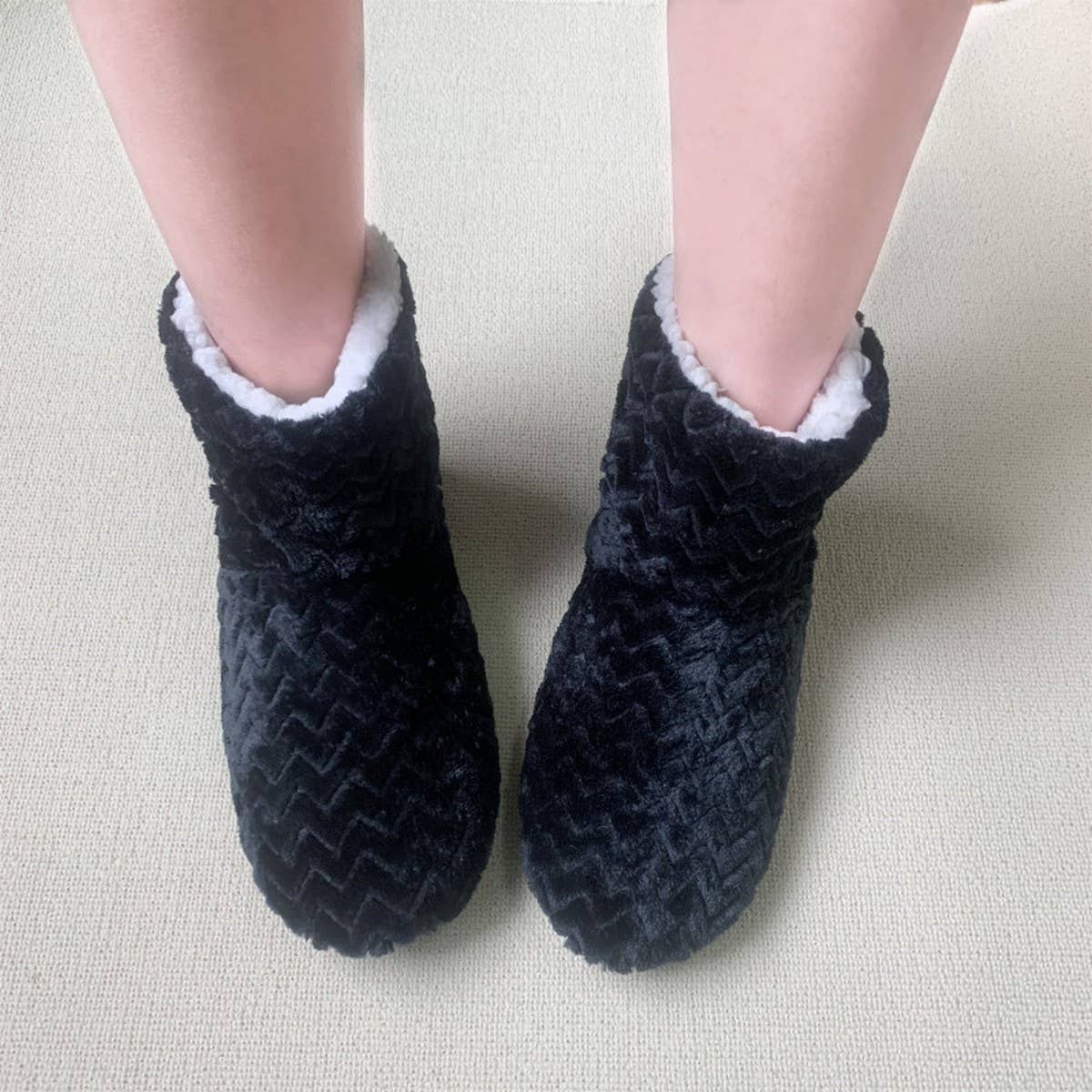 WINTER THICK WARM SHORTS SOFT SOCKS SLIPPERS