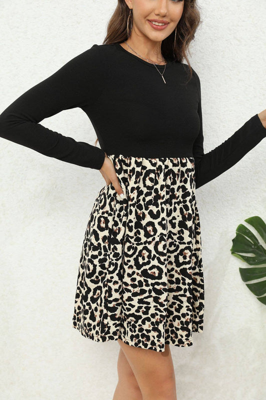 Stylish crew neck leopard print slim-fit dress