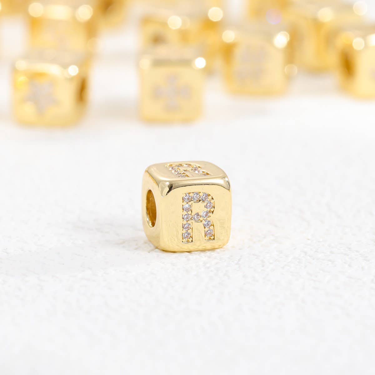 18K Gold-Plated Zirconia Dice Pendant Necklace_CWMM5876