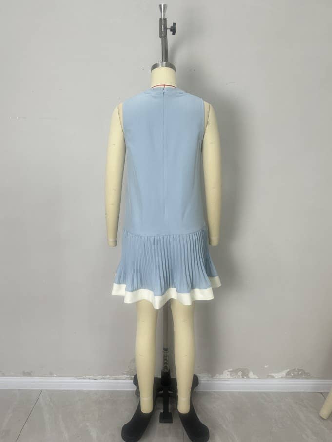 Pleated skirt hem two-color spliced dress