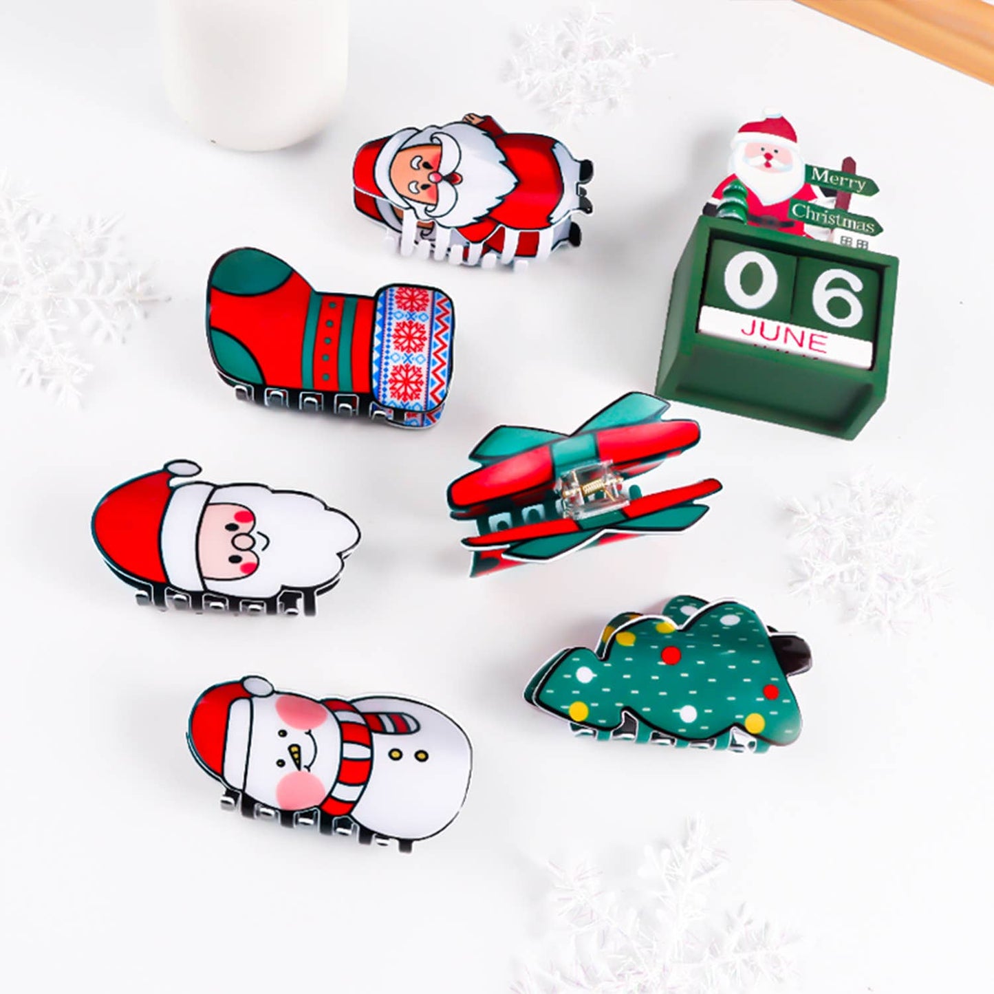 CHRISTMAS GIFT SANTA WINN CHRISTMAS TREE