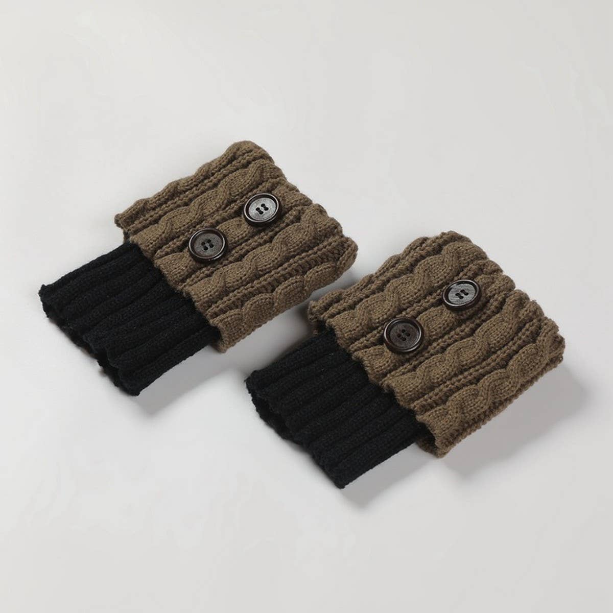 NEW COLOR MATCHING TWIST BUTTON WIDENED SOCKS