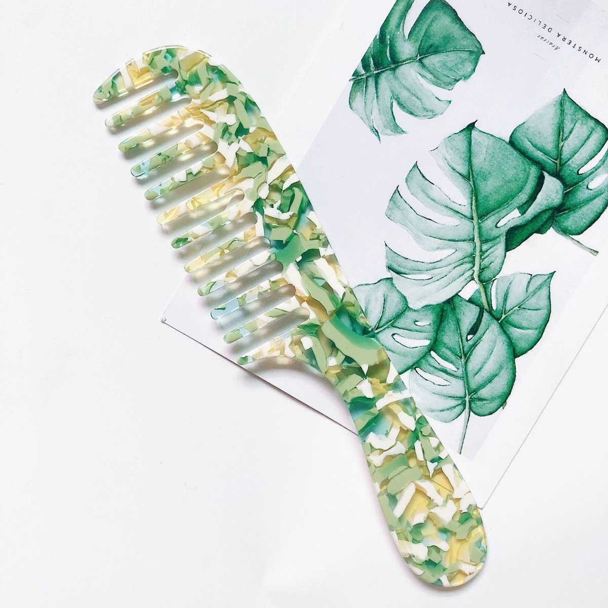 NEW STYLE VINTAGE MARBLE HAIR COMB_CWMM1092