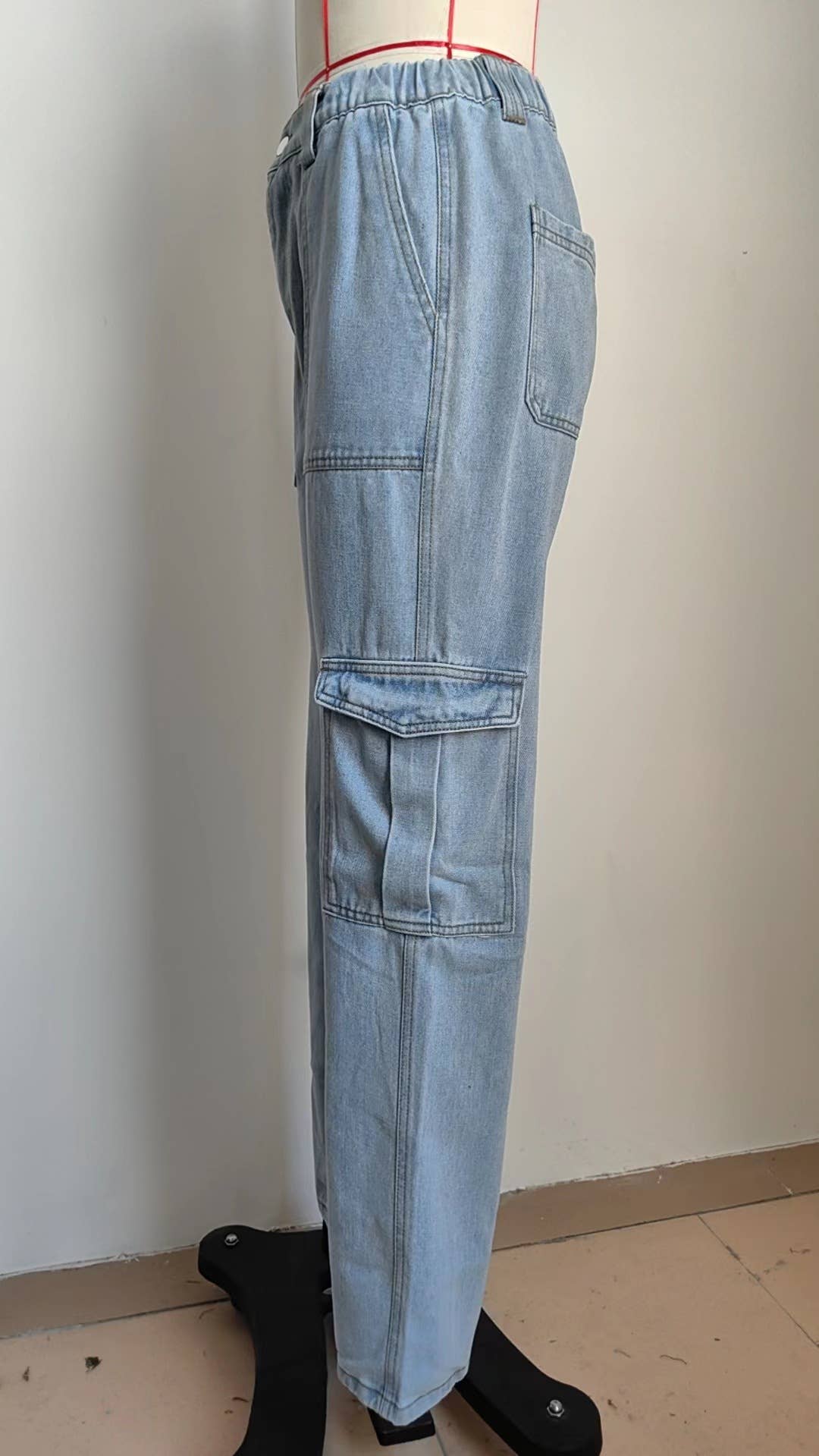 Multi-pocket wide-leg denim workwear jeans