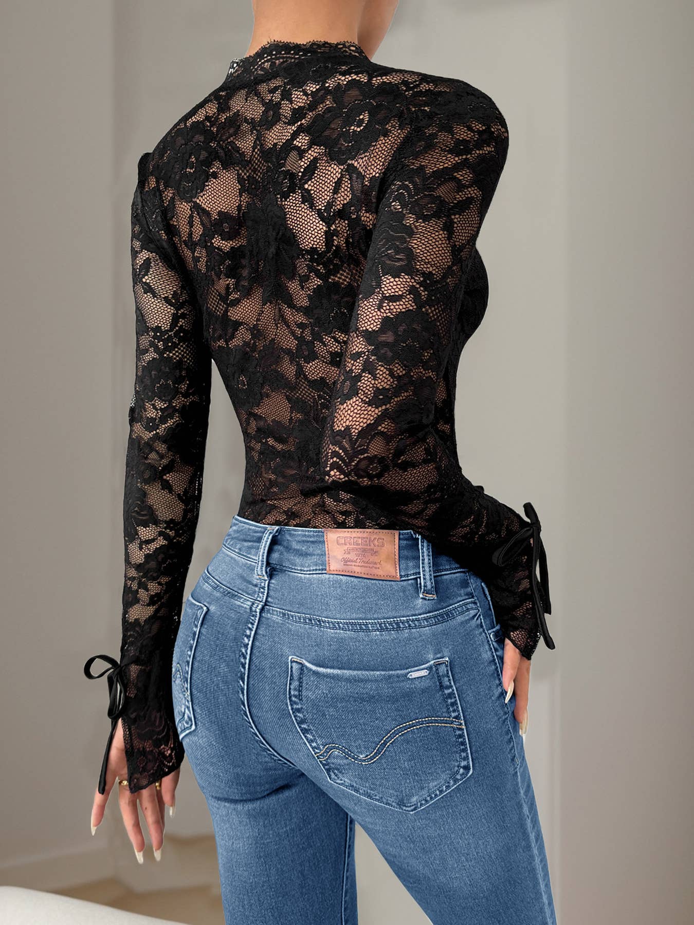 Lace patchwork long-sleeved V-neck jumpsuit