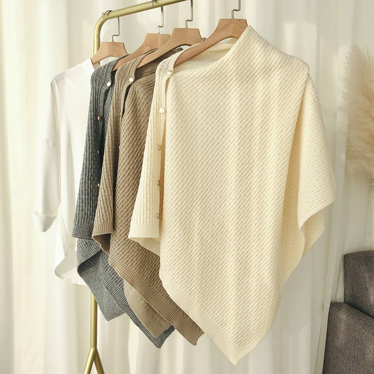 NEW KNITTED CAPE BUCKLE SHAWL