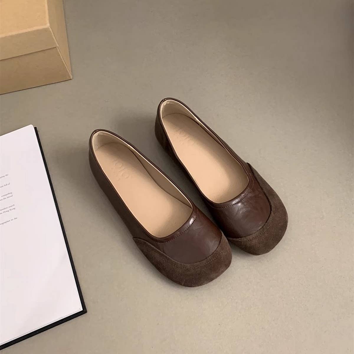 Retro Round Toe Slip-On Loafers for Women_CWSHF0113