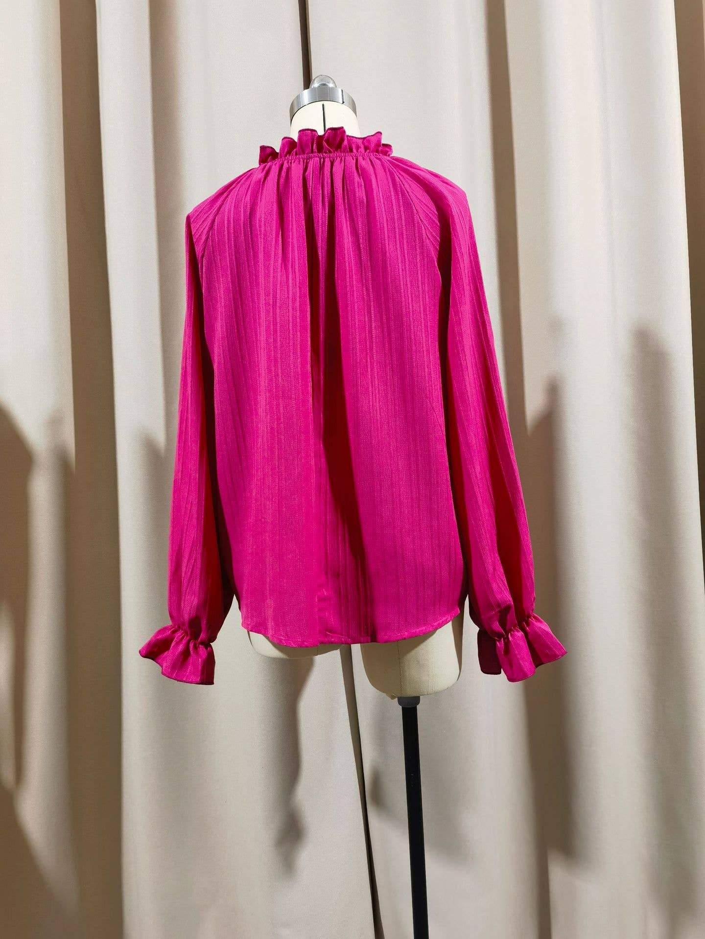 Solid-colored lotus leaf collar long-sleeved top