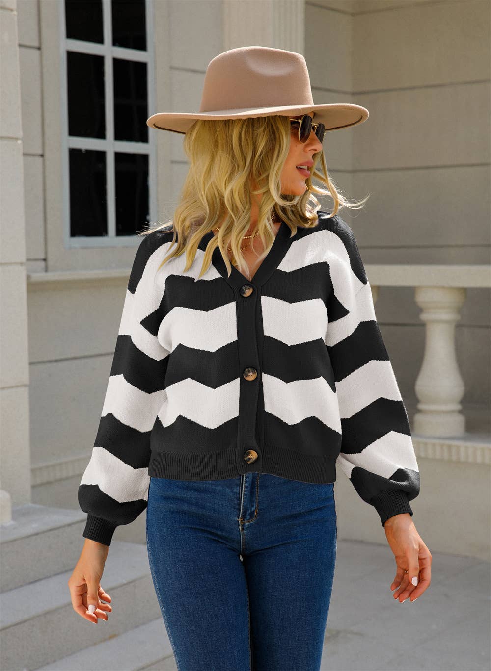 V-neck striped color matching knit cropped cardigan