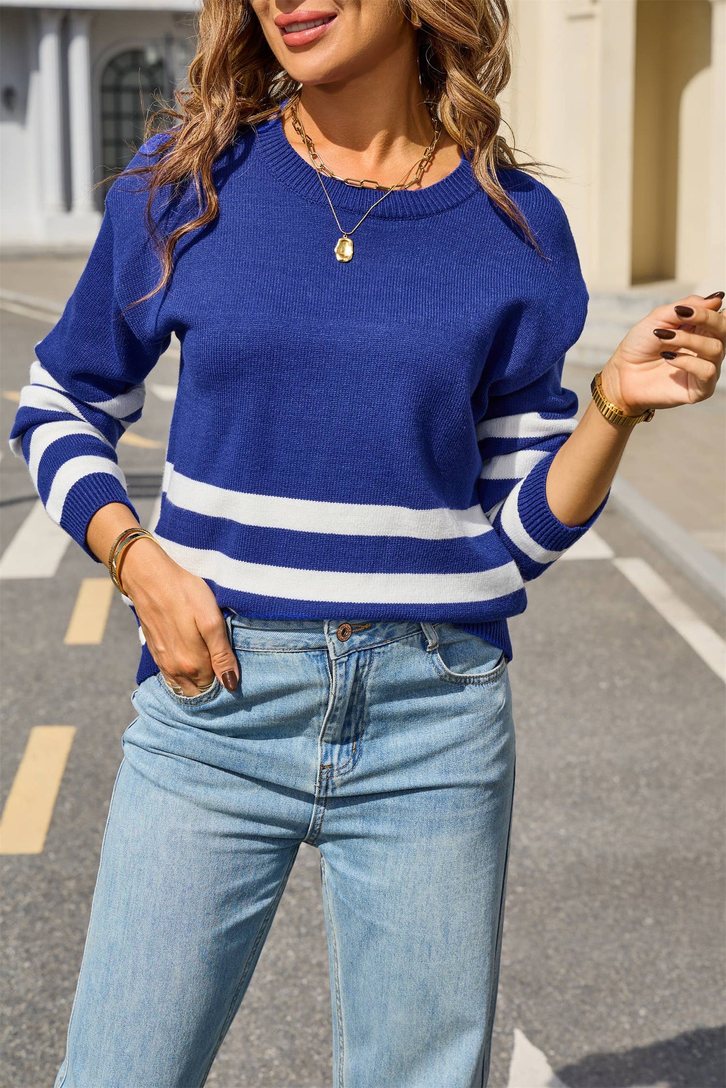 Round-neck, long-sleeved and striped sweater