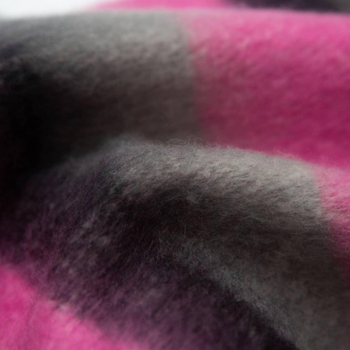 Chunky Fringe Stripe Scarf ?  Winter Yarn Wrap