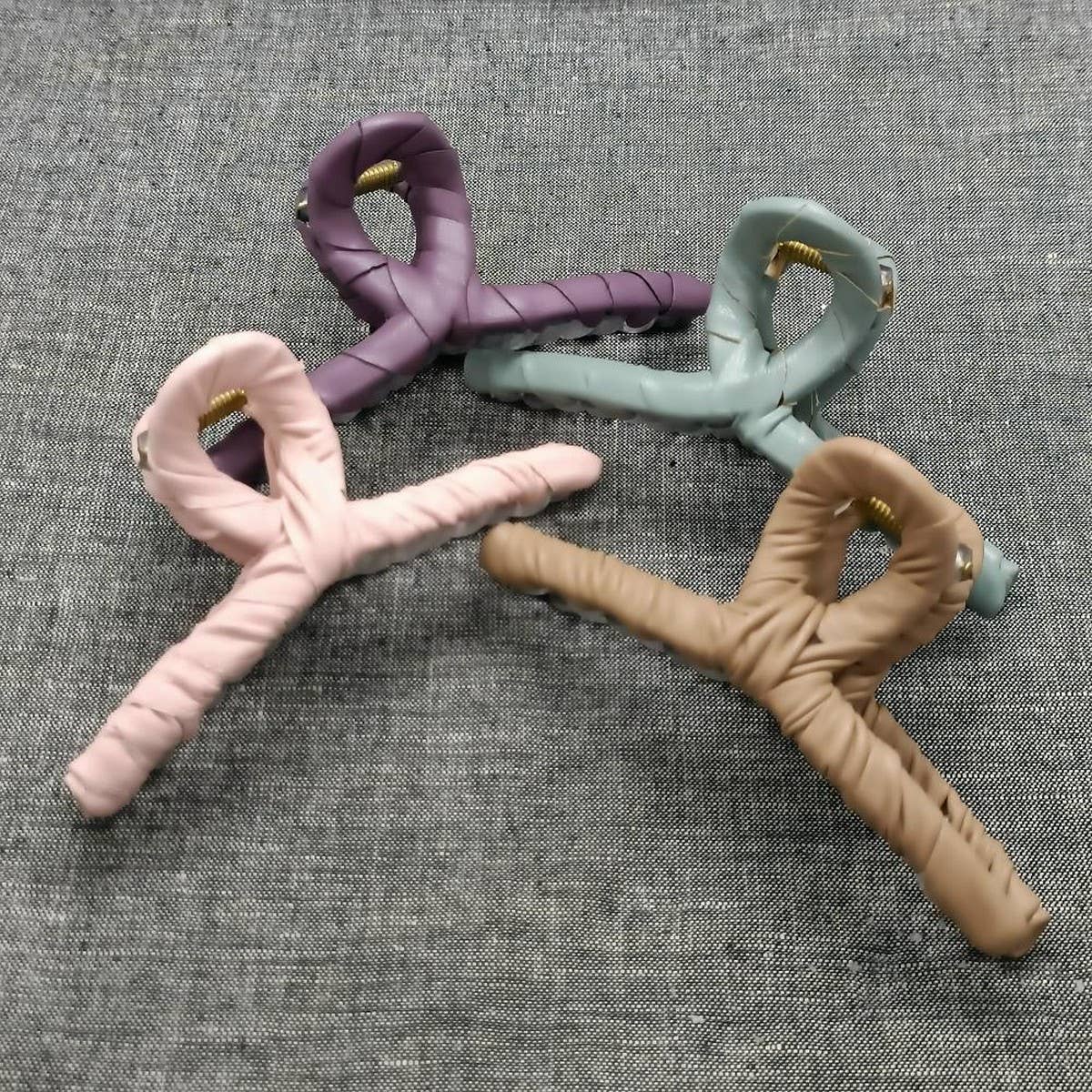 Stylish Simple PU Leather Wrapped Hair Claw_CWAHA6376