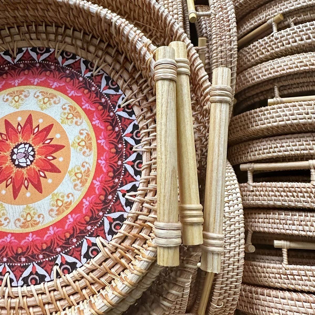 RATTAN WOVEN STORAGE BASKET ROUND TRAY_CWMM4536