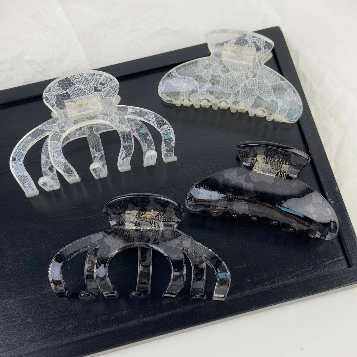 DELICATE AND GENTLE LACE PATTERN HAIRPIN