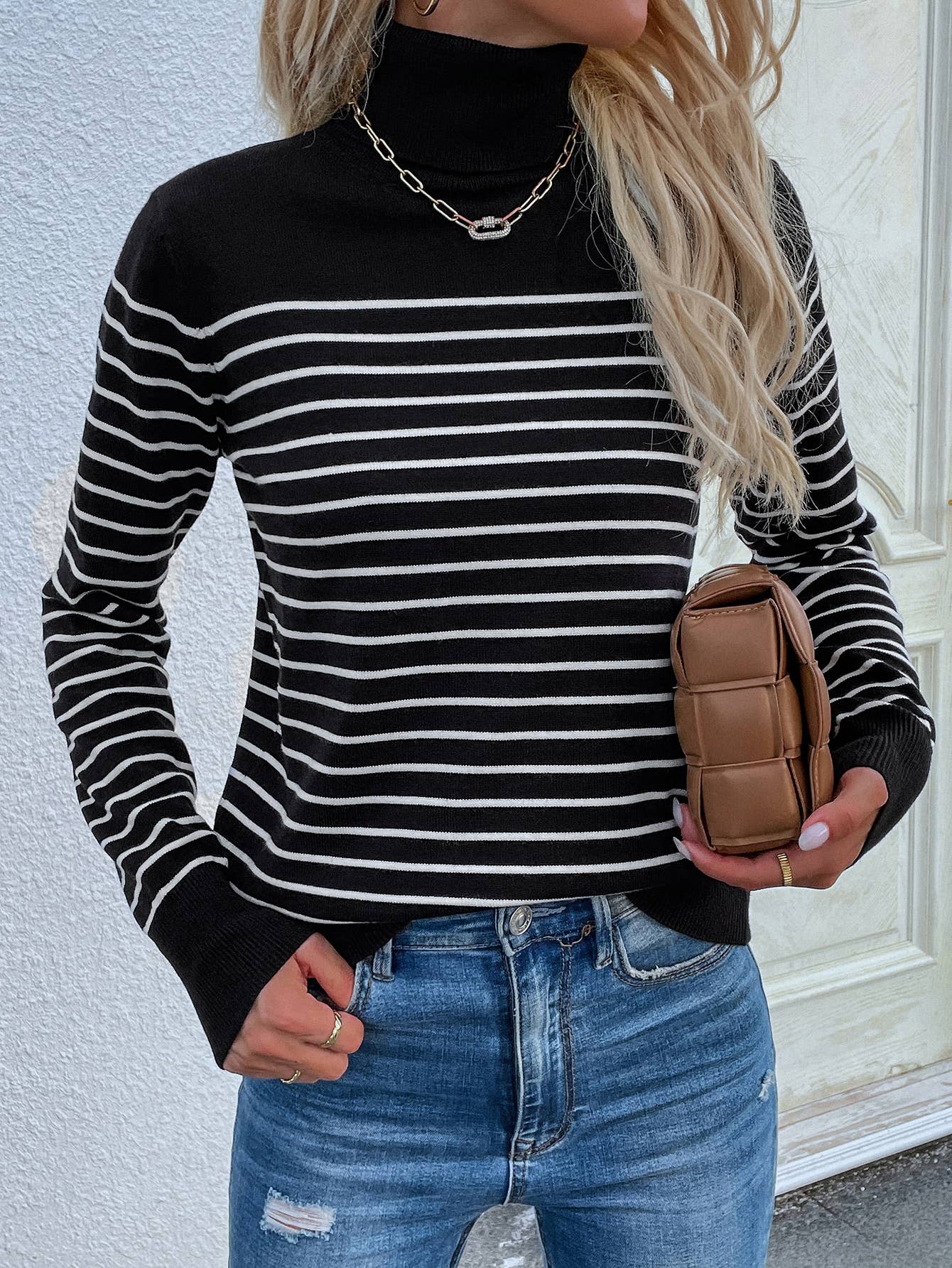 TURTLENECK STRIPED PULLOVER SWEATER