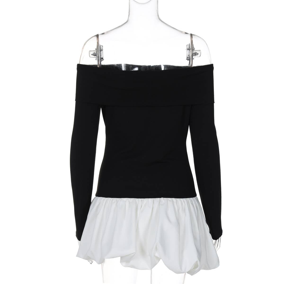 A one-shoulder patchwork short puffy dress