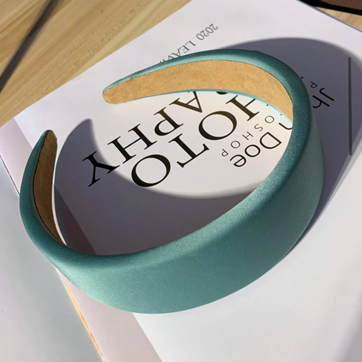 WOMEN NON SLIP FASHION HAIR BANDS_CWAHA0199