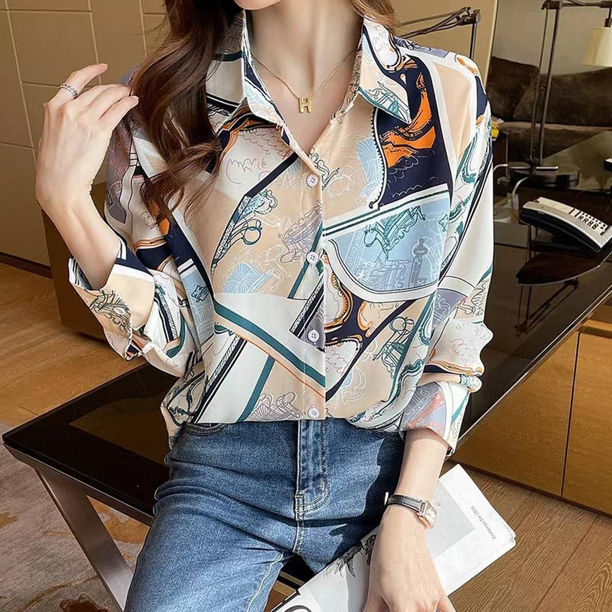 Fashion print loose long-sleeved chiffon shirt