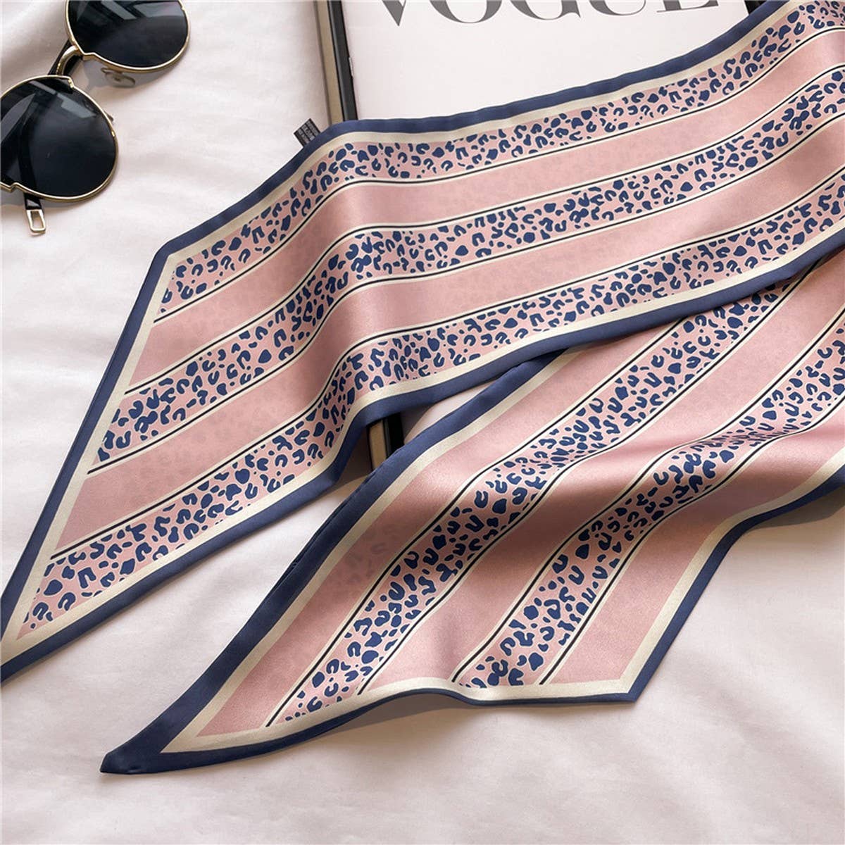 FASHIONABLE AND VERSATILE DOUBLE-LAYER HEAD SCARF_CWASC1513