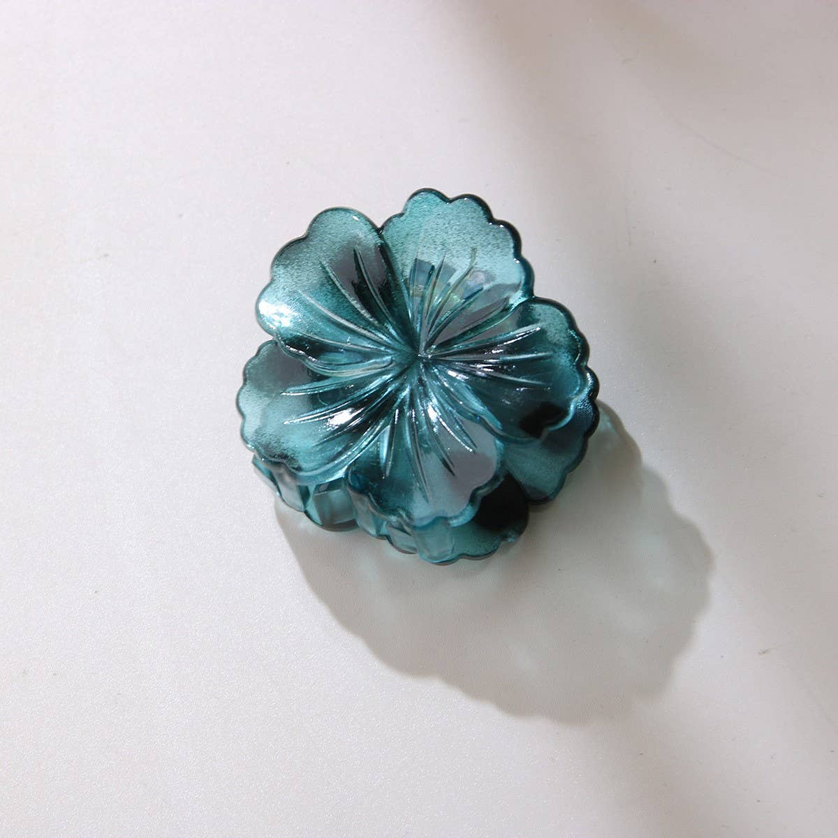CWAHA07453_SMALL FLOWER HAIR CLAW CLIP FOR WOMEN