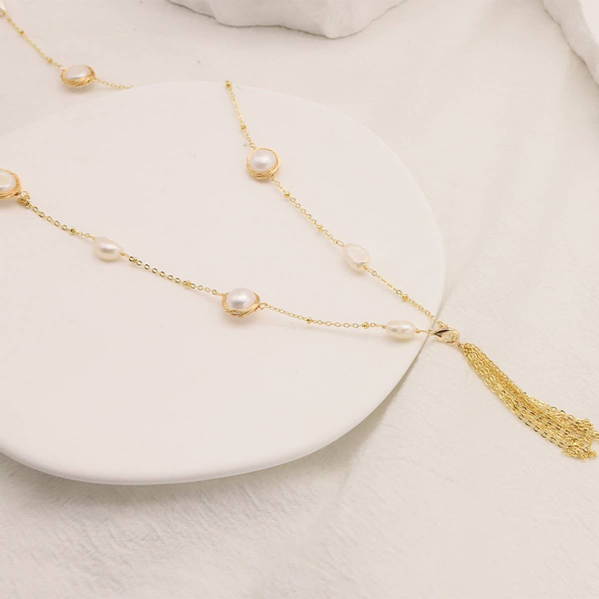 ELEGANT NATURAL PEARL LONG SWEATER NECKLACE