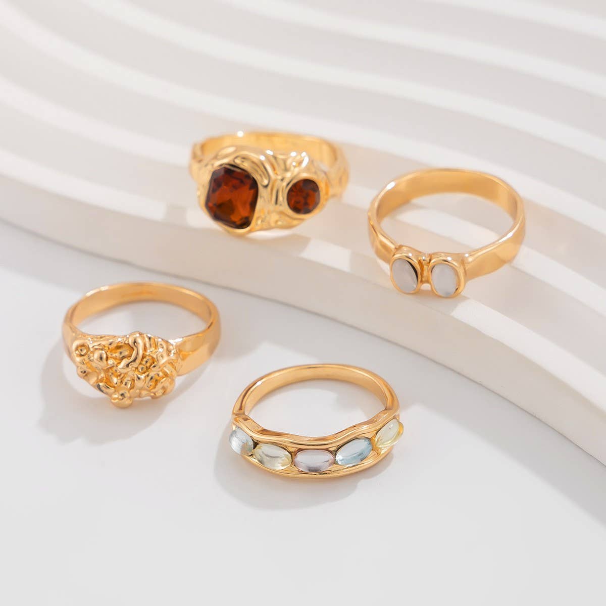 WOMEN'S GEOMETRIC ALLOY DIAMOND RING SET