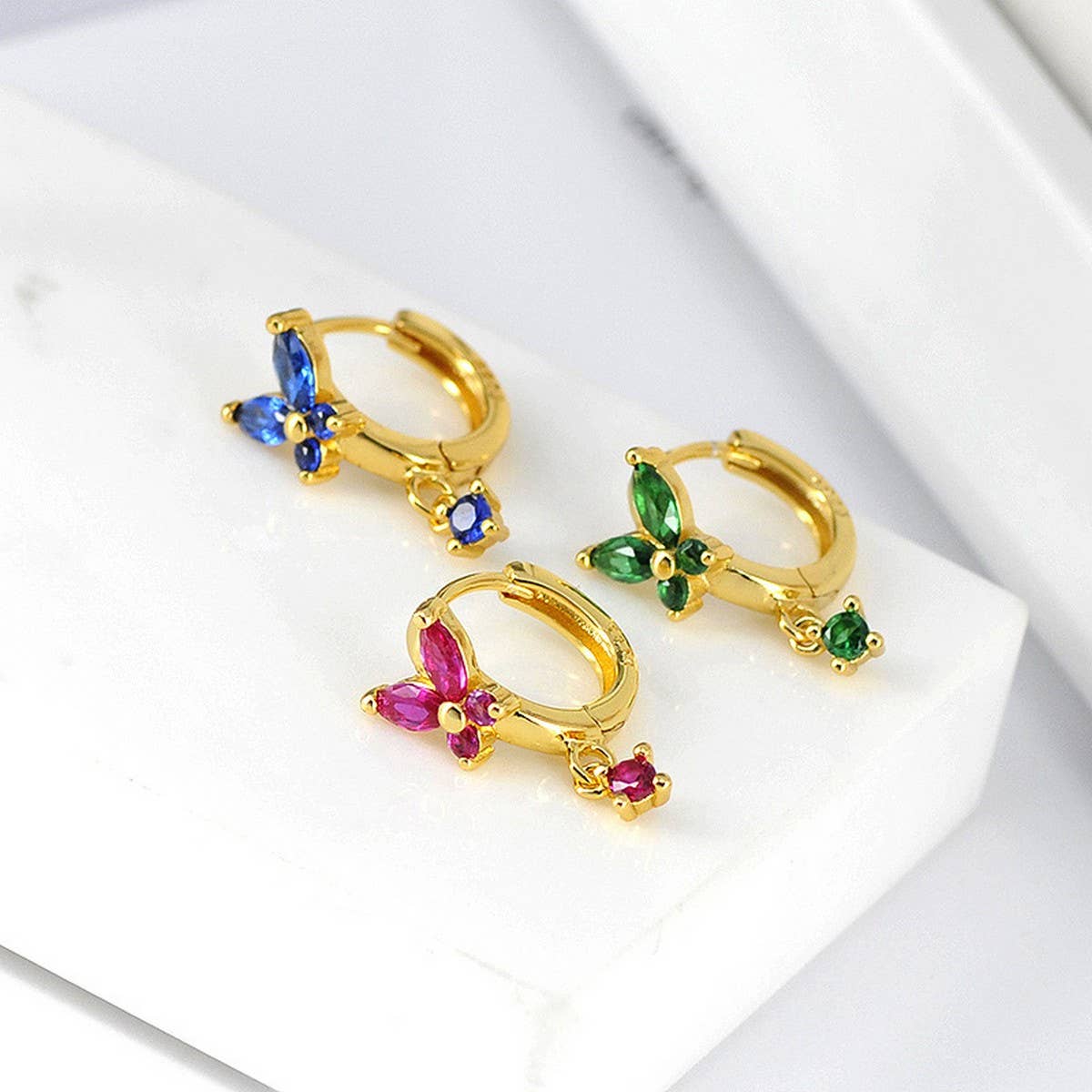 MULTICOLOR BUTTERFLY SIMPLE TEMPERAMENT EARRINGS