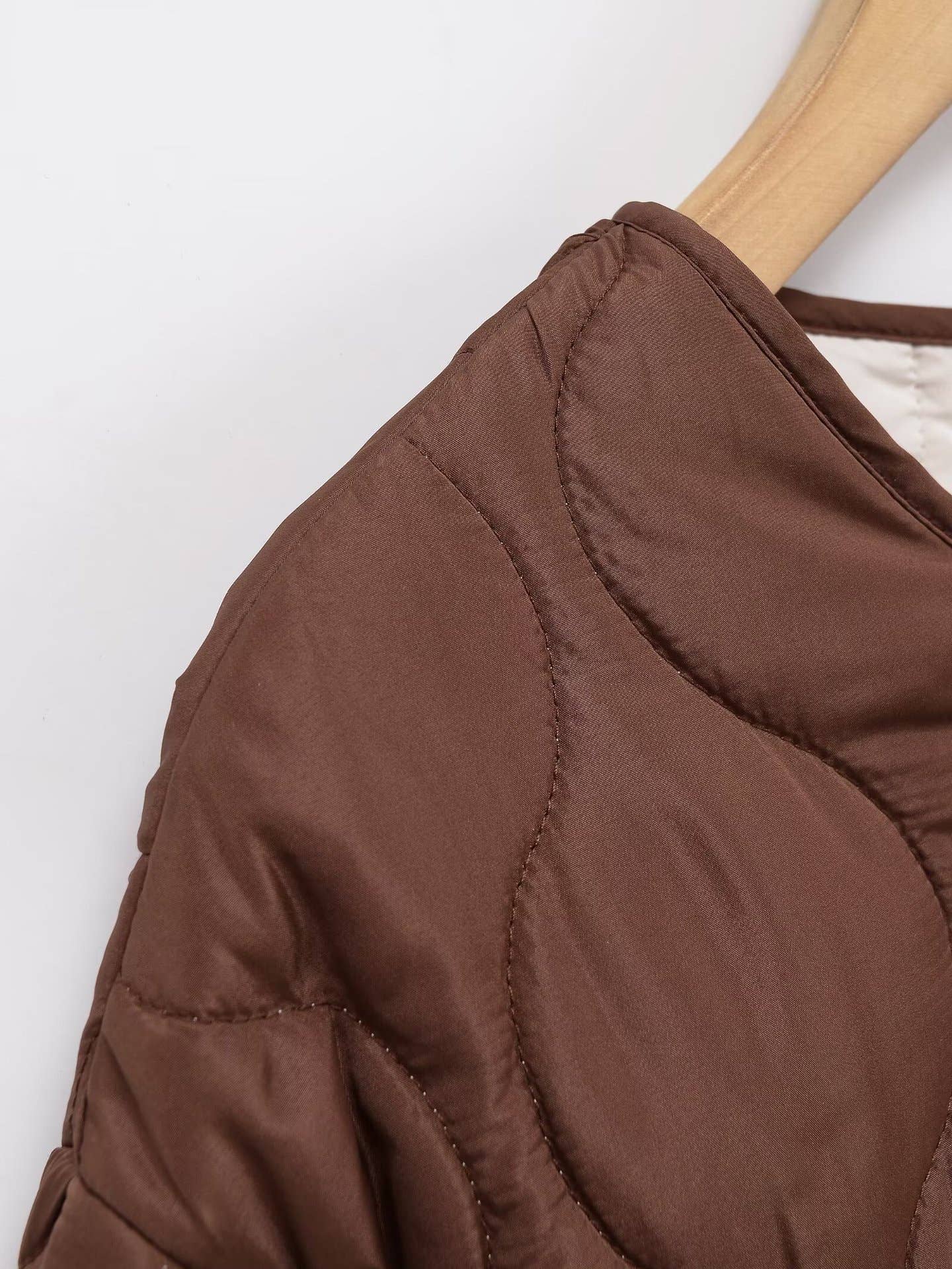 Simple quilted cotton-padded round-neck coat