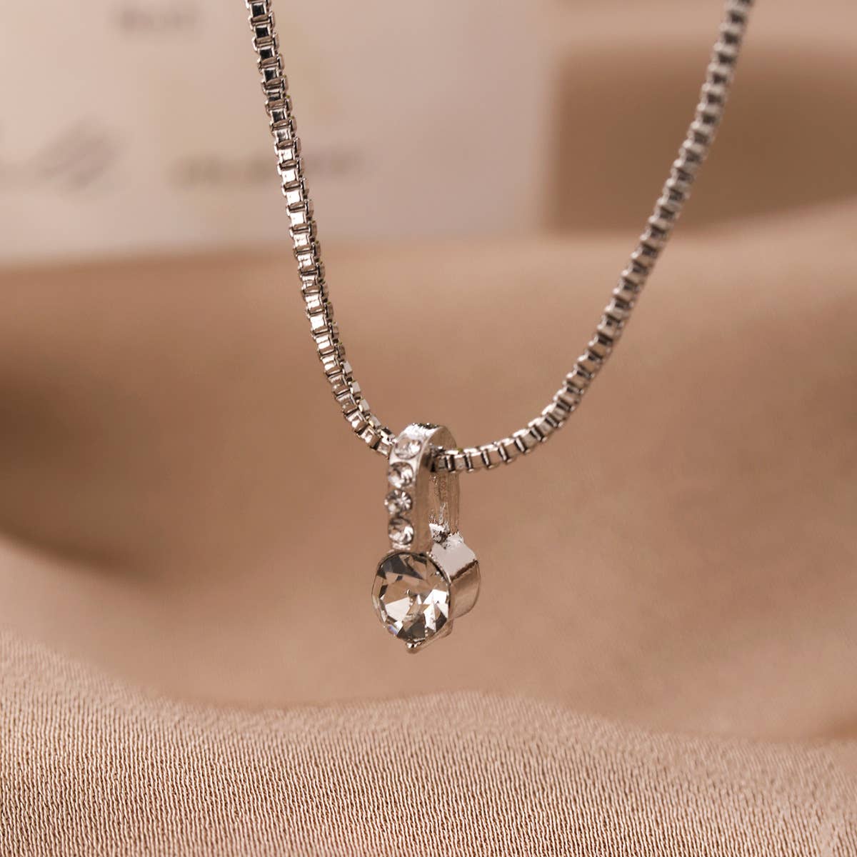 GEOMETRIC DROP NECKLACE CLAVICLE CHAIN