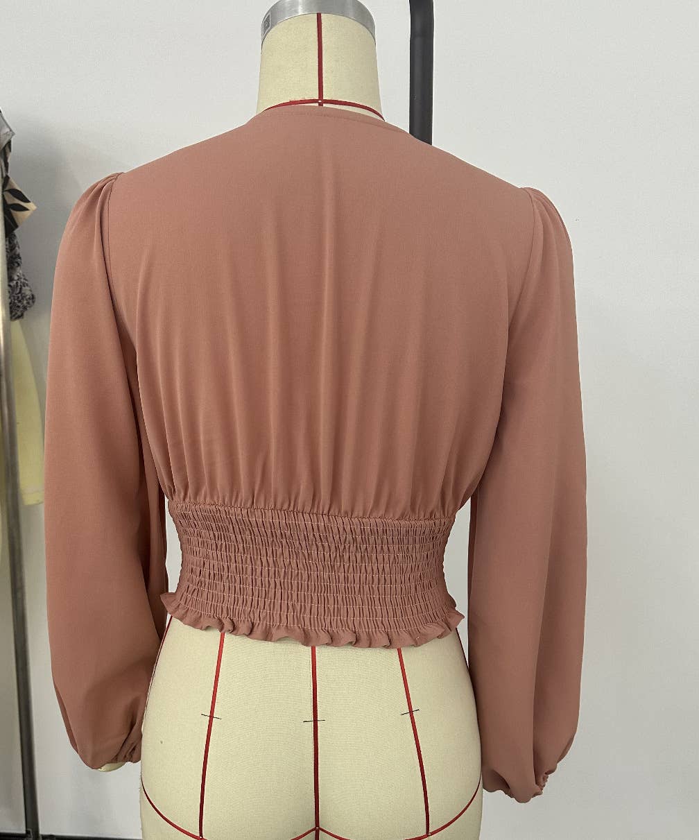 Tucked back V-neck solid color crepe T-shirt