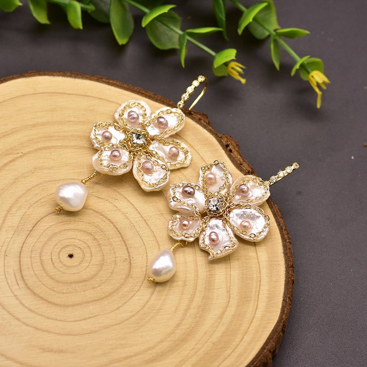 HIGH-END FLOWER ANCIENT STYLE SWEET EARRINGS