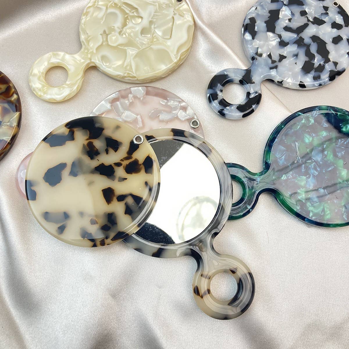 Portable Compact Round Mirror for Purse Travel_CWMM6370