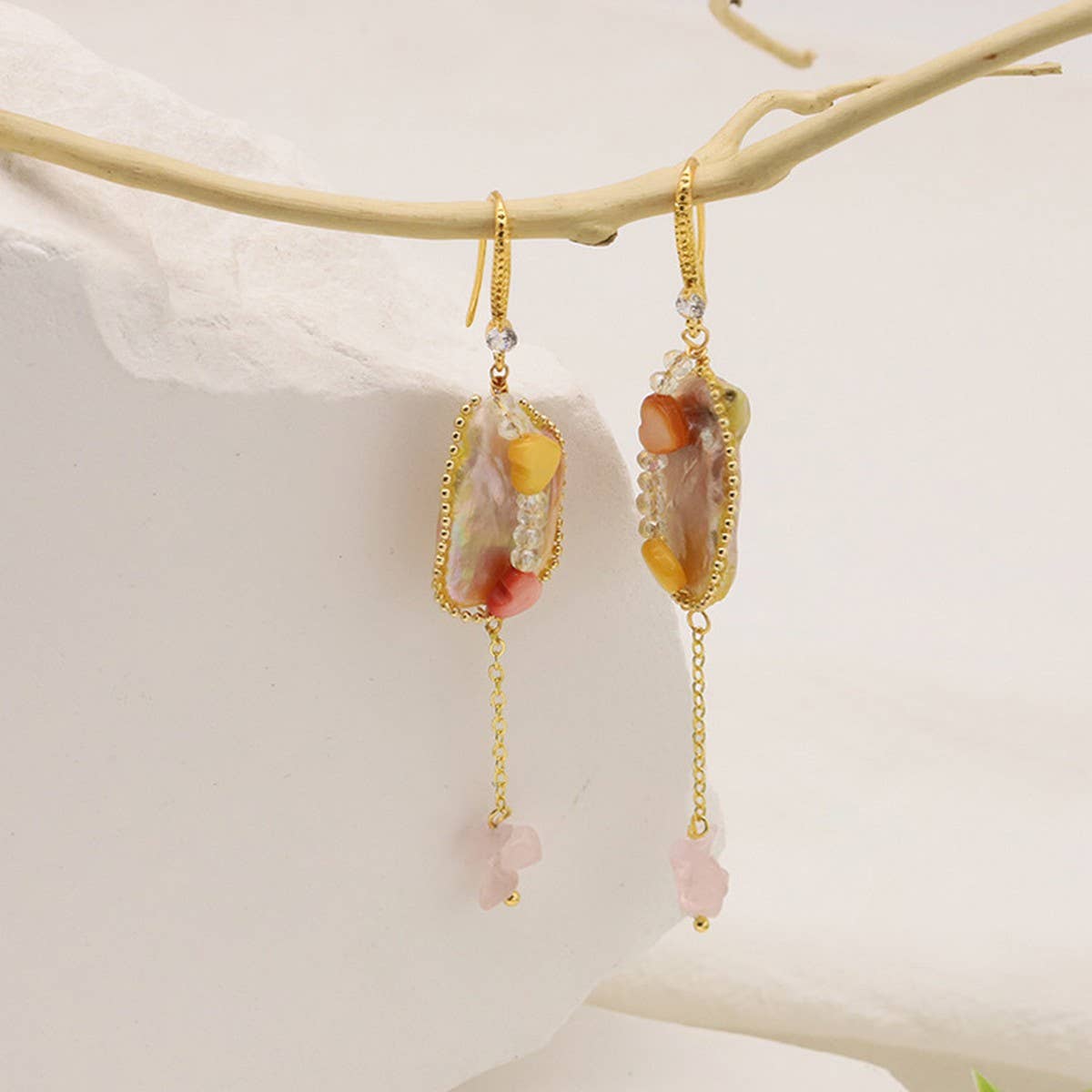 VERSATILE ANTI-ALLERGIC SWEET PEARL EARRINGS