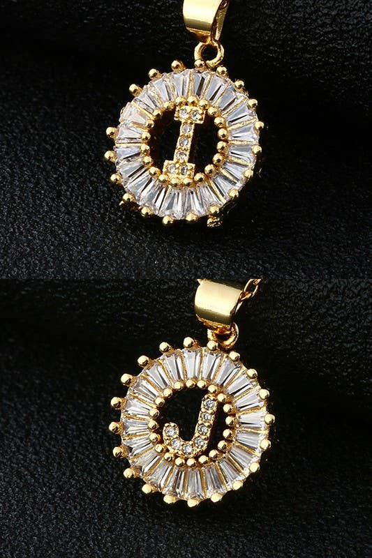 A-Z ALPHABET LETTER SUN PENDANT NECKLACE_CWAJE055-B20221