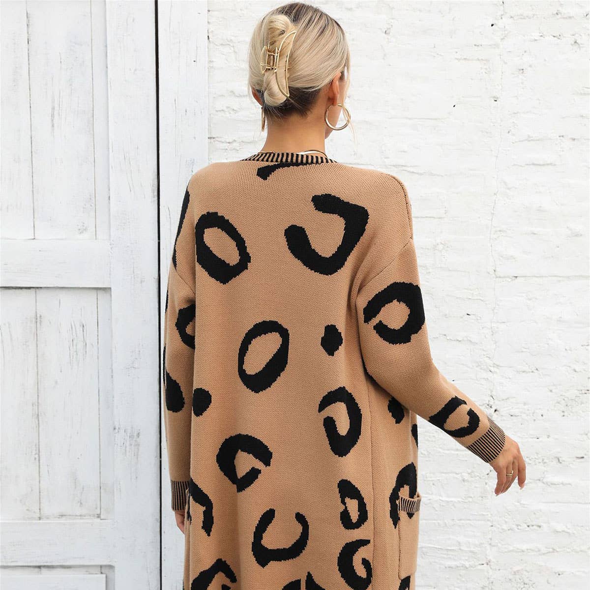 Leopard print jacquard long cardigan without button