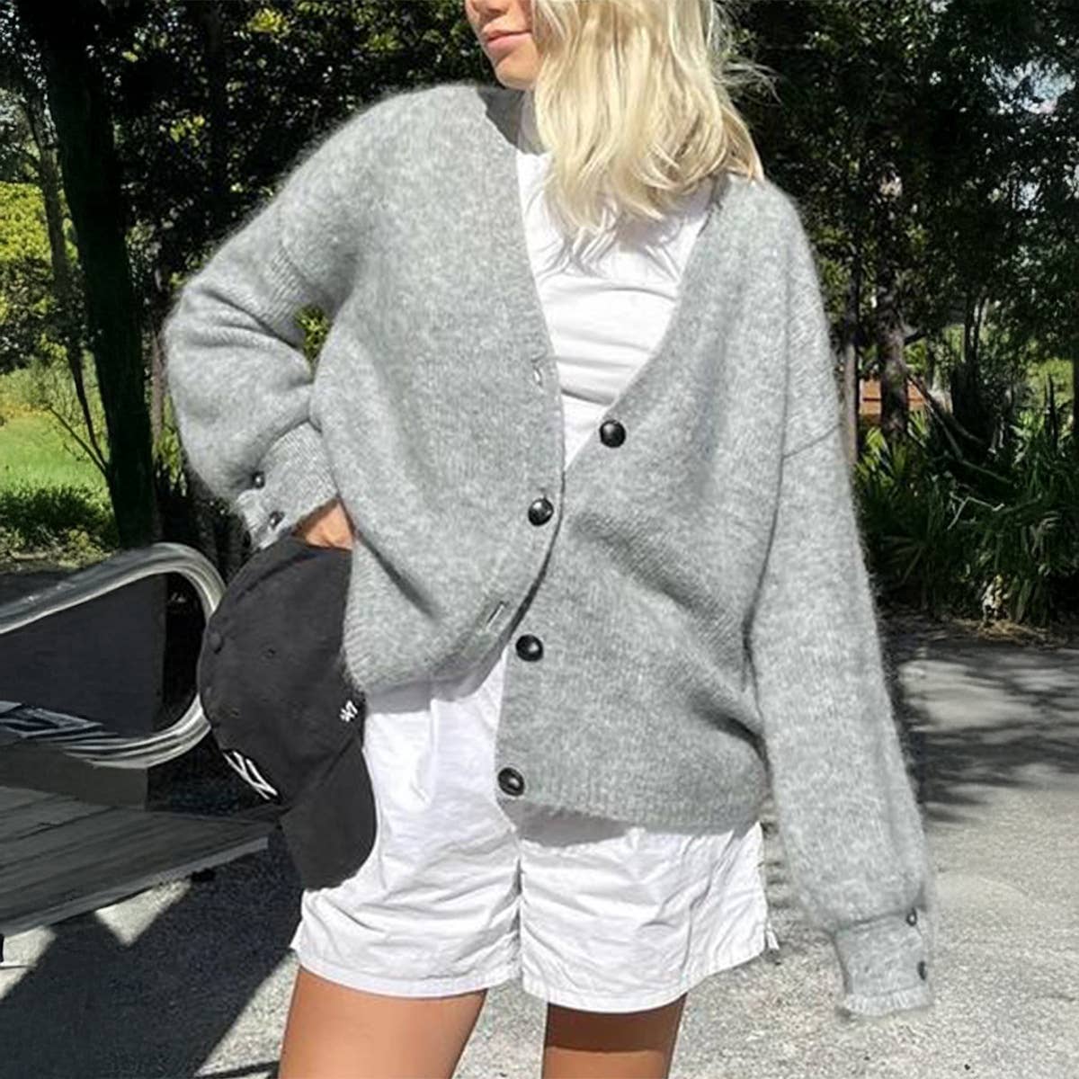 Simple button solid-color long-sleeved sweater