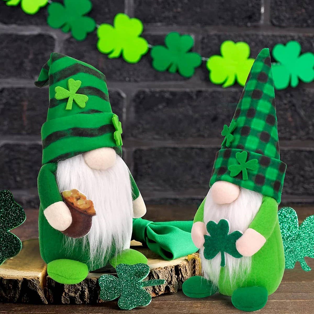 ST. PATRICK'S DAY FACELESS GNOME ORNAMENT_CWMM3434