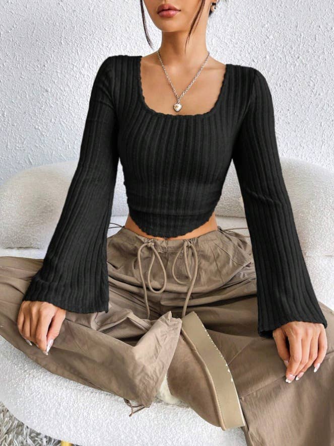 SQUARE COLLAR PIT SLIT FLARED LONG SLEEVE T-SHIRT