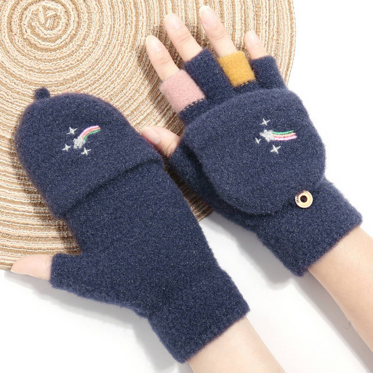 CARTOON STAMPED PLUSH KNITTED GLOVES_CWAG0128