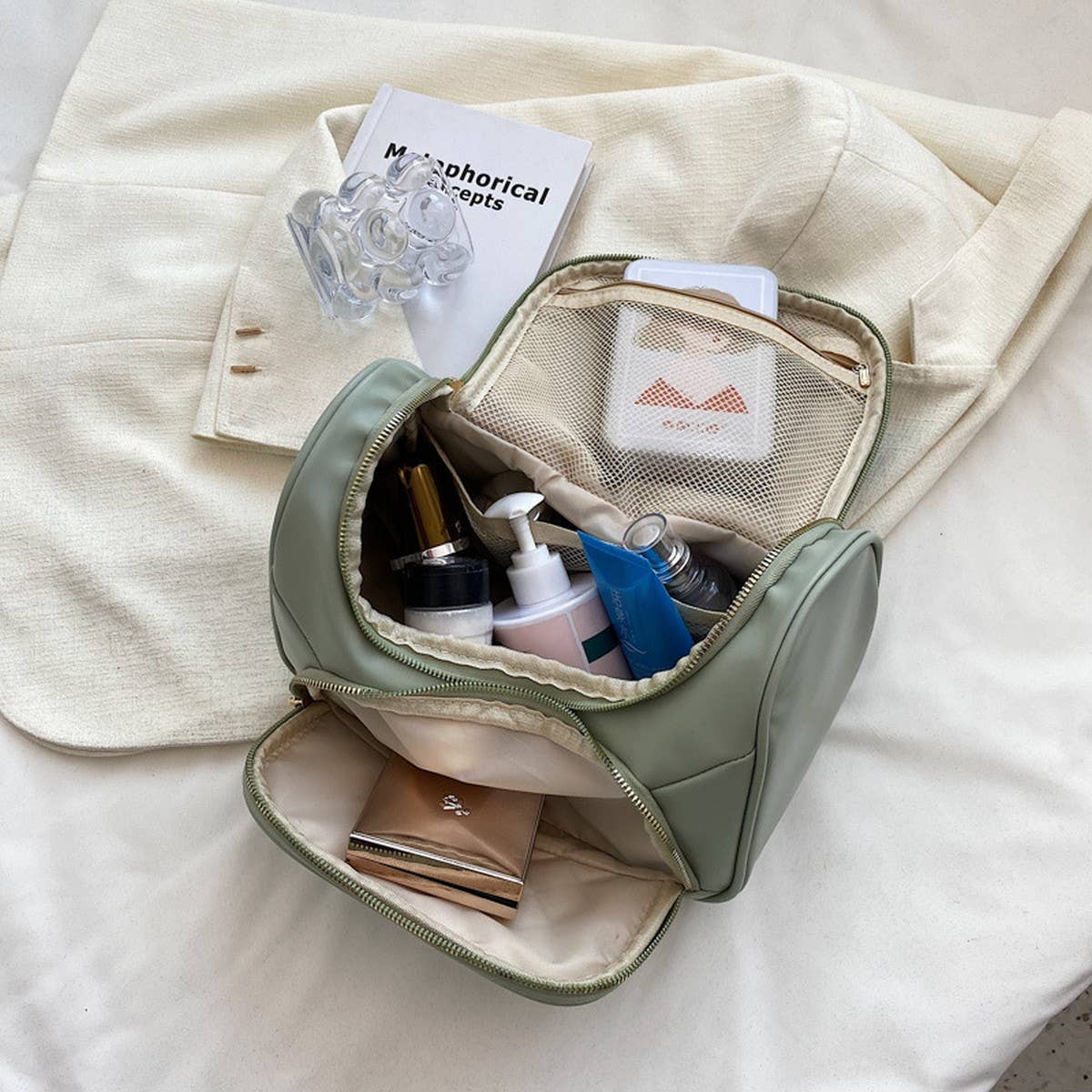 HIGH-END LARGE-CAPACITY PORTABLE COSMETIC BAG_CWAB4398